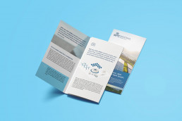 Faltflyer mit Infografiken, Bild und Text, Absender Enertrag, Hellblauer Hinergrund